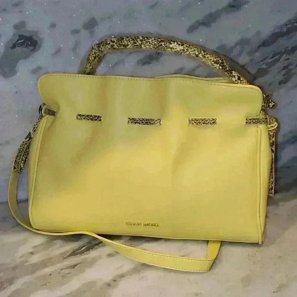 Badgley Mischka yellow handbag with snake pattern handle - Picture 1 of 6